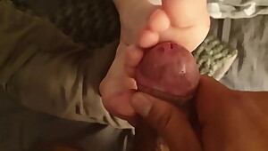 Love fucking my wife toes