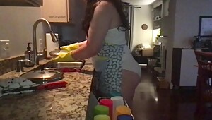 Milf POV: Thicc Step Mom Relentlessly Teases by Showing Off Her Fat Ass