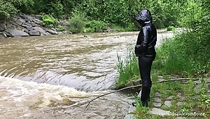 Wife in Hunter wellies and leather leggings (video via smartphone)