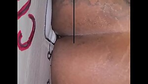 Ebony Hotwife Enjoys BBC in Homemade Gloryhole